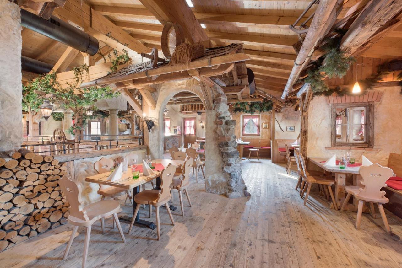 Der Waldhof Hotel Scheffau am Wilden Kaiser Exterior foto