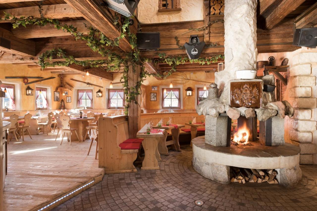 Der Waldhof Hotel Scheffau am Wilden Kaiser Exterior foto